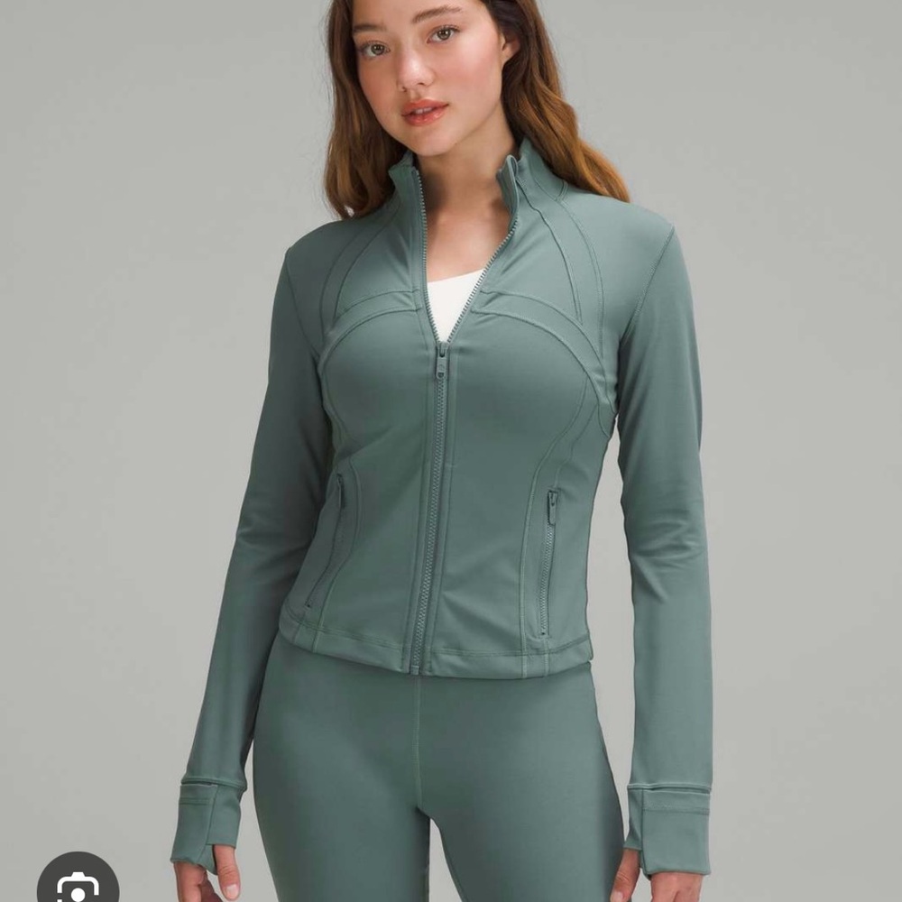 Lululemon Cropped Nulu Define Jacket Medium Forest 6